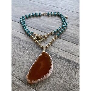 Southwestern Necklace Agate Pendant Howlite Beads Tone 17”
